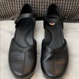 Mary Jane black leather sketchers slip resistant